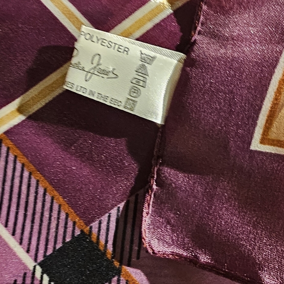 🍁Bundle of 2 for 15 $🍁CORNELIA JAMES Squared Scarf V-G - Picture 3 of 5